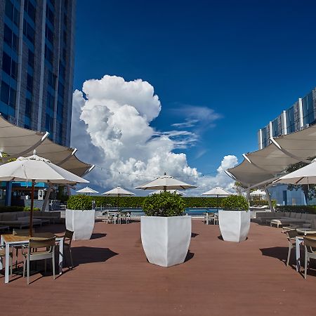 Crimson Hotel Filinvest City, Manila Muntinlupa City Екстериор снимка The Sky Garden