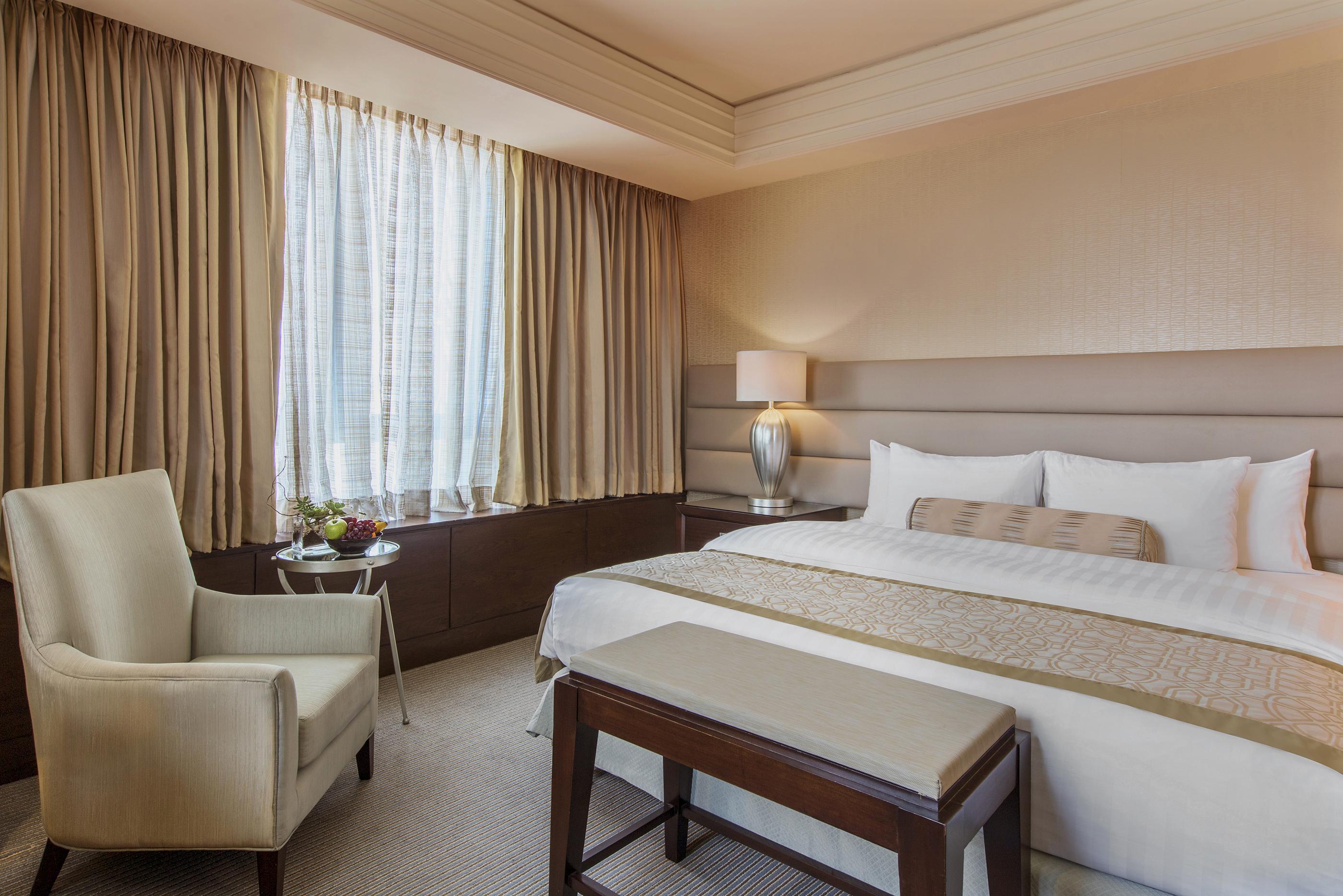 Crimson Hotel Filinvest City, Manila Muntinlupa City Екстериор снимка Deluxe Room