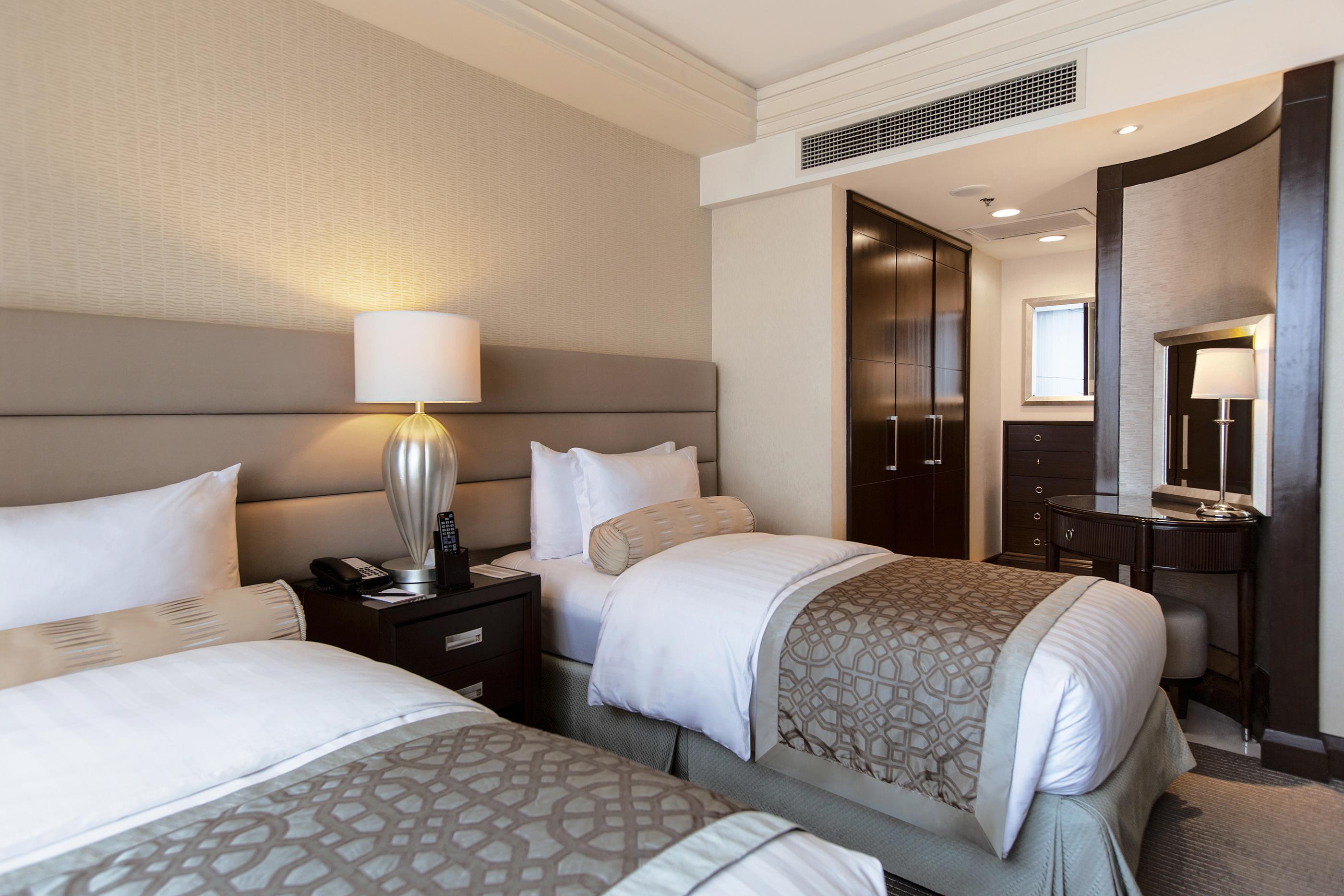 Crimson Hotel Filinvest City, Manila Muntinlupa City Екстериор снимка Deluxe Room