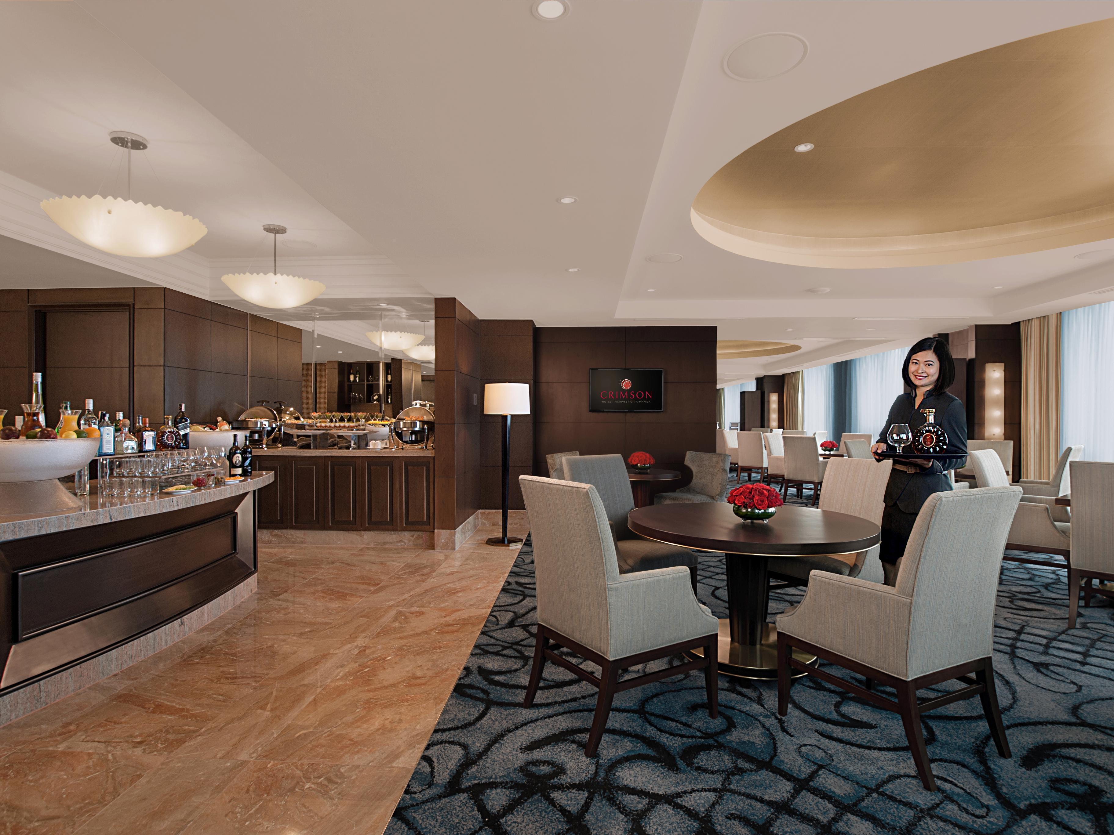 Crimson Hotel Filinvest City, Manila Muntinlupa City Екстериор снимка The Royal Wing Suite at Suvarnabhumi Airport