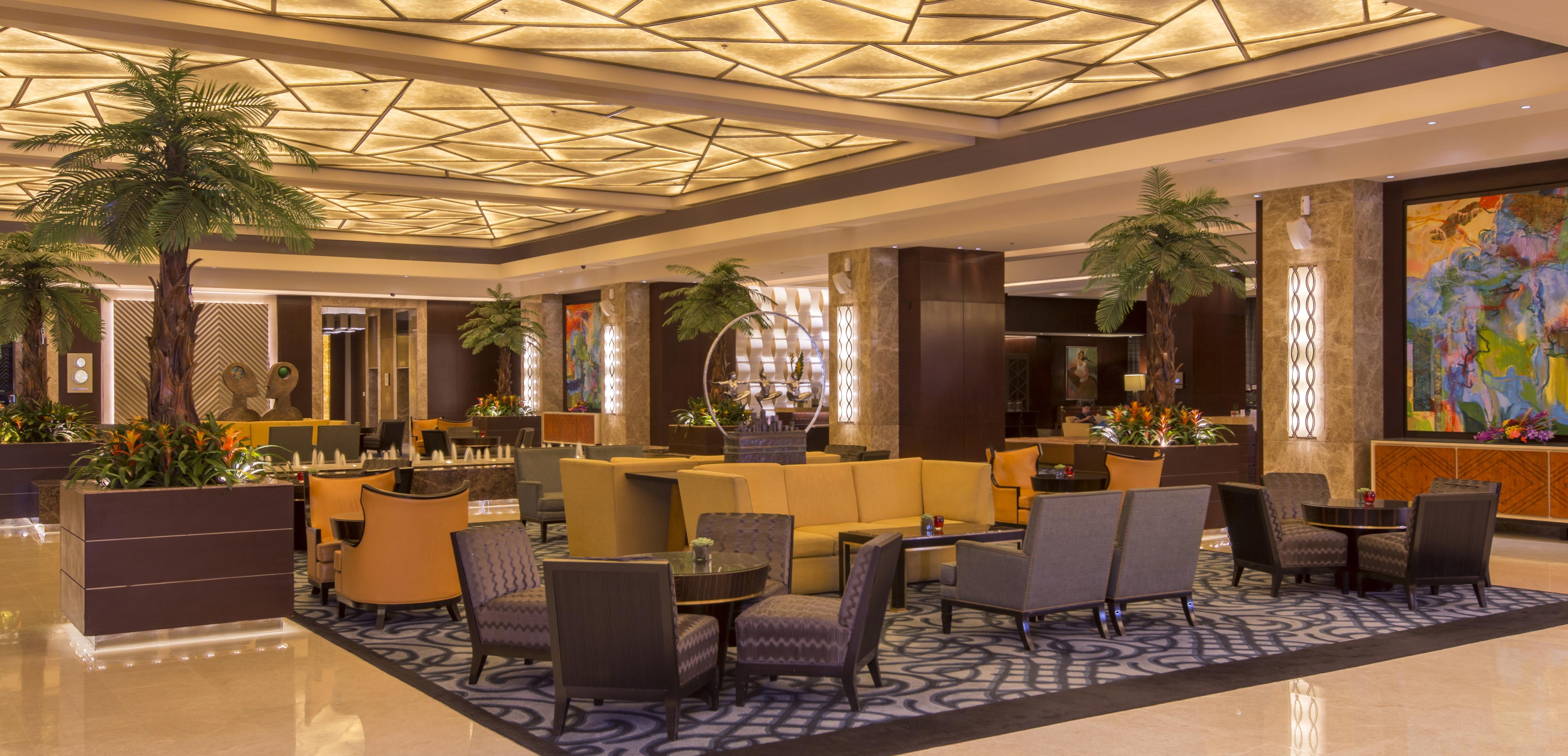 Crimson Hotel Filinvest City, Manila Muntinlupa City Екстериор снимка The lobby