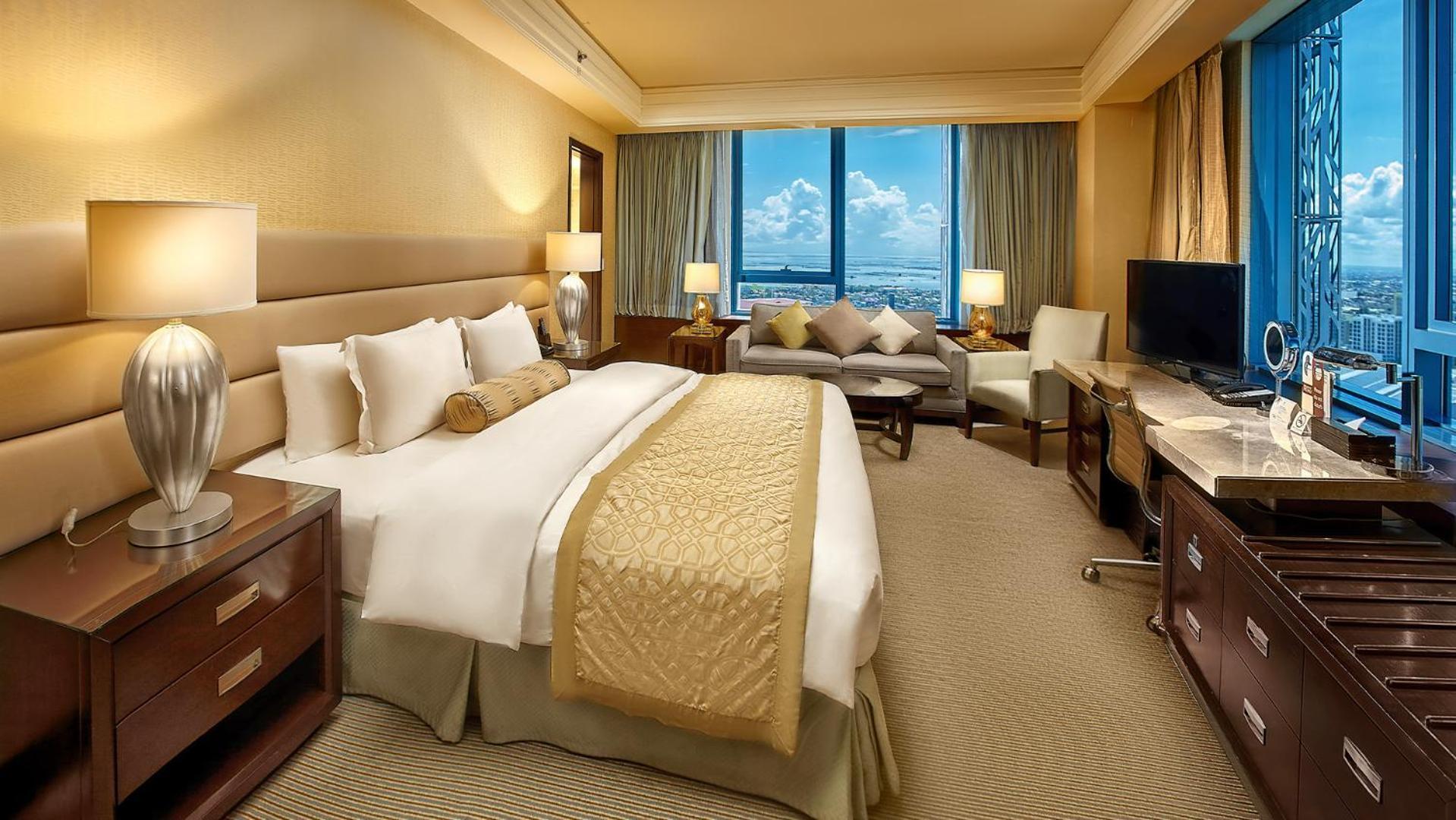 Crimson Hotel Filinvest City, Manila Muntinlupa City Екстериор снимка